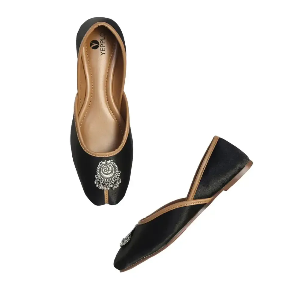 Stylish Black Synthetic Leather Embellished Mojaris For Women